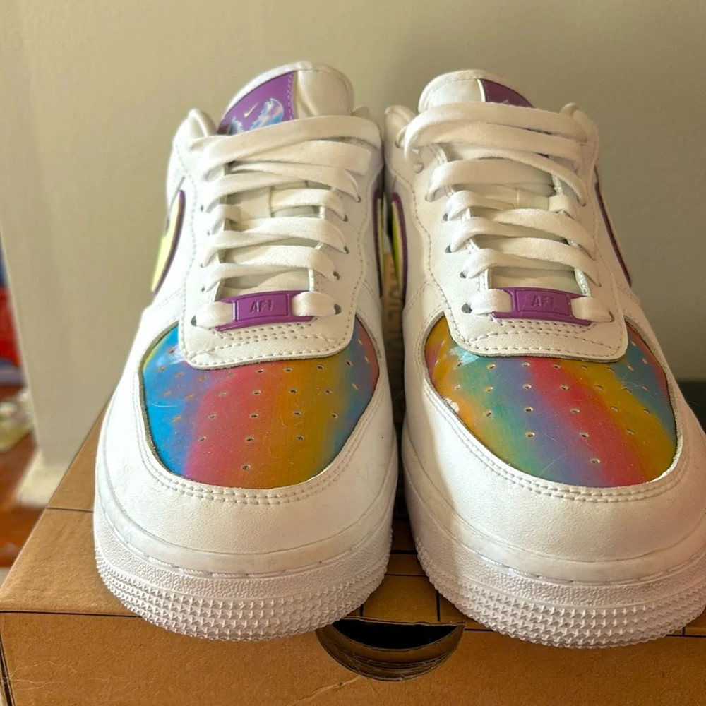 Nike 6.5 woman’s sneakers - Picture 1 of 7